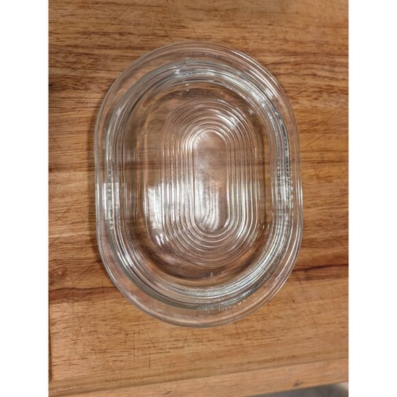 Pyrex 602-C Clear Glass Oval Casserole Dish with Ribbed Lid - Picture 8 of 16